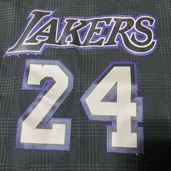 Adidas Limited Edition Los Angeles Lakers Kobe Bryant #24 Jersey - Picture 4 of 7